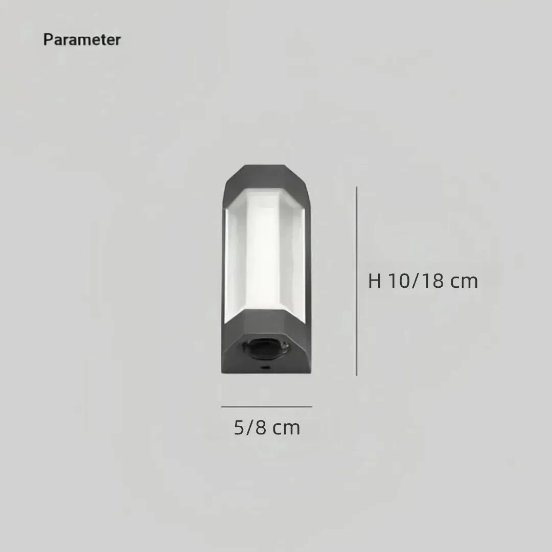 Dimension diagram comparing the 10 cm and 18 cm outdoor wall lights | 10 厘米与 18 厘米户外壁灯