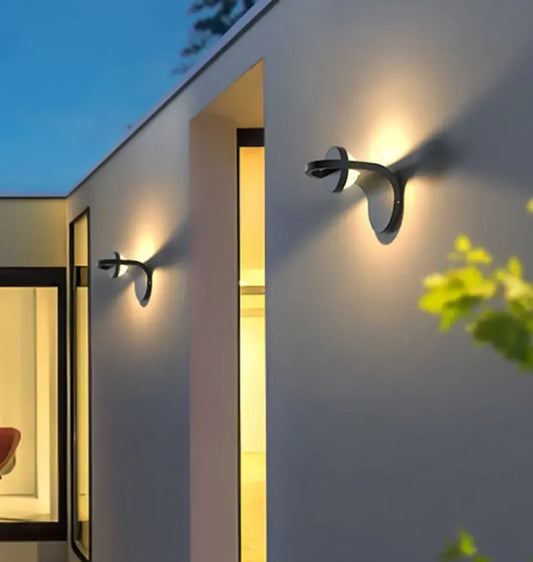 Outdoor Wall Light Trends 2026: Sleek LEDs for Patios & Porches