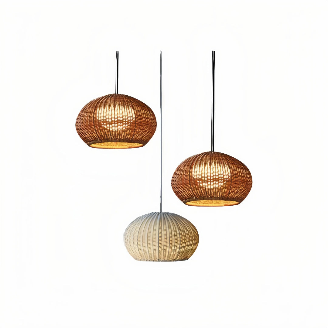 Outdoor rattan pendant light with adjustable 150 cm hanging cable