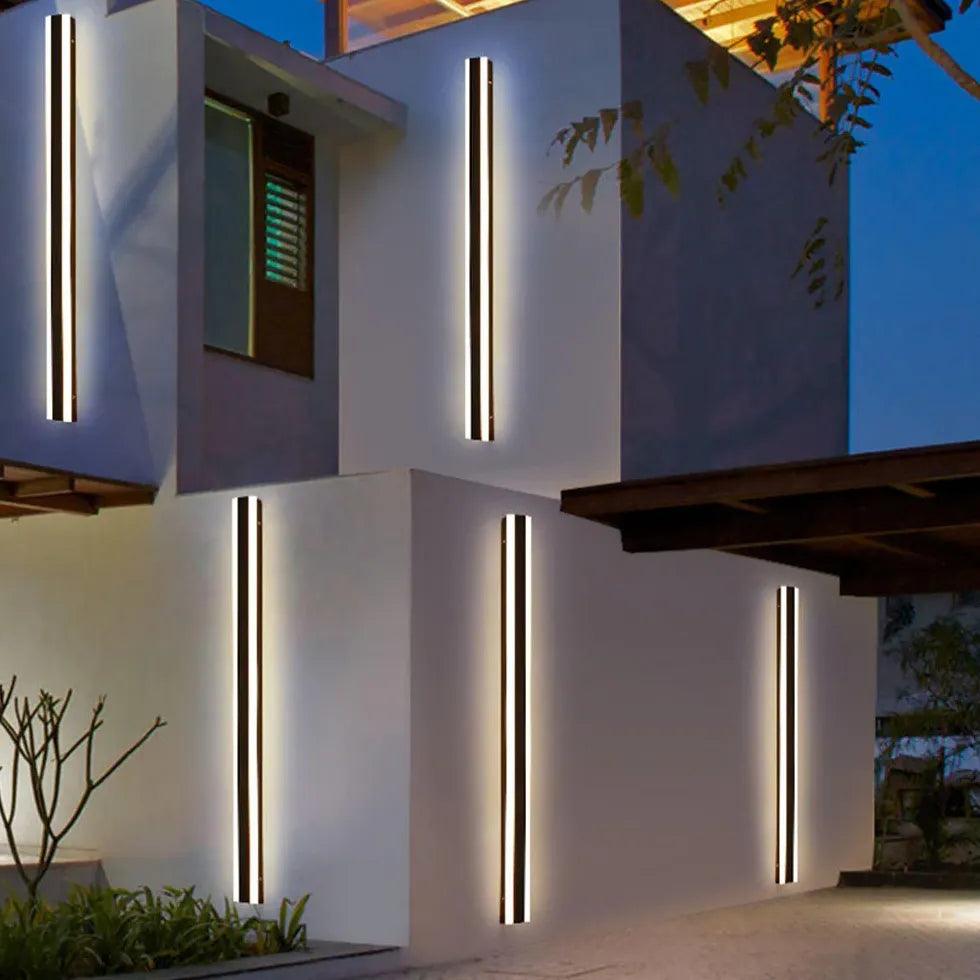 Black Linear Metal Outdoor Wall Lamp - Clowas