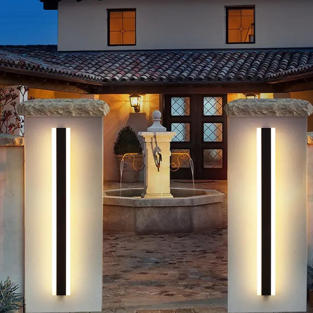 Black Linear Metal Outdoor Wall Lamp - Clowas