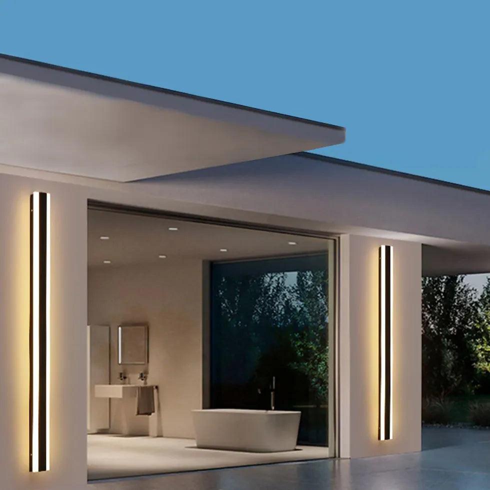 Black Linear Metal Outdoor Wall Lamp - Clowas