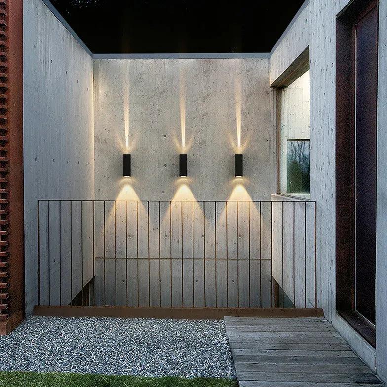 Rectangular black outdoor up and down wall lights - Clowas