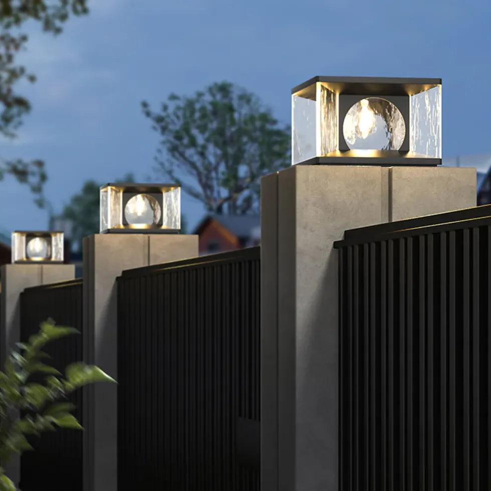 Outdoor Solar LED Cube Pillar Light for Garden