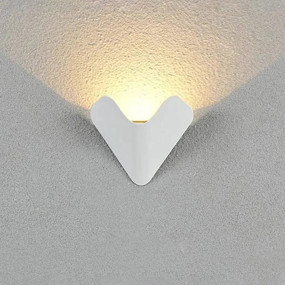 Triangle Aluminium Outdoor Wall Light - Clowas