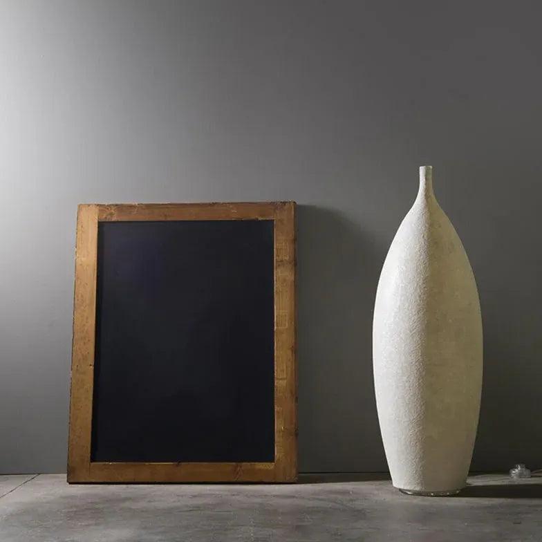 Vase-Shaped Decorative Resin Floor Lamp - Clowas